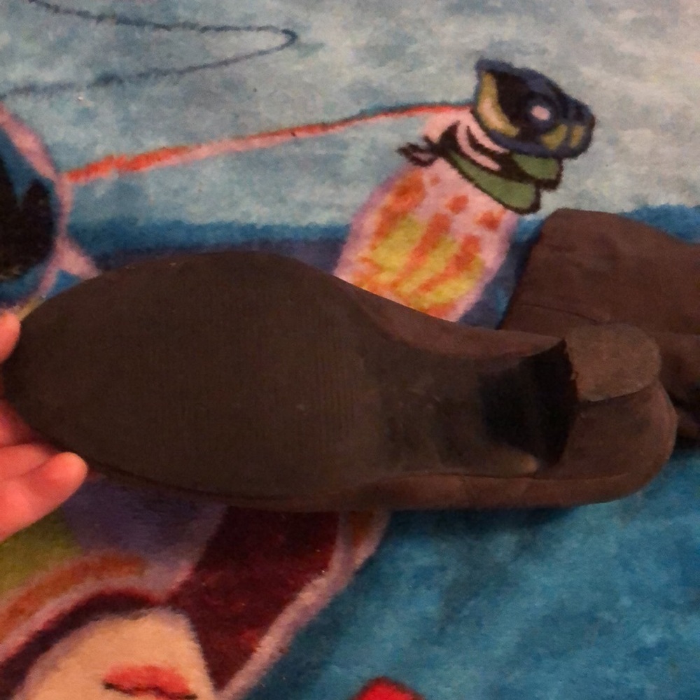Boots - Picture 2 of 3